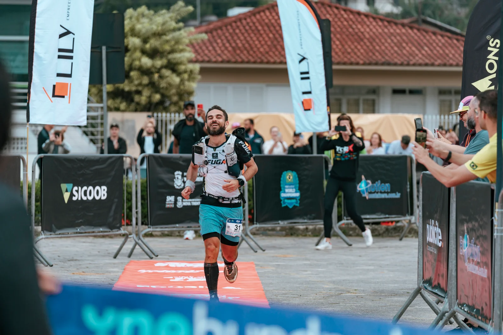 Martin Perrier’s Tactical Power Nap Leads to a Dominant 200M Victory